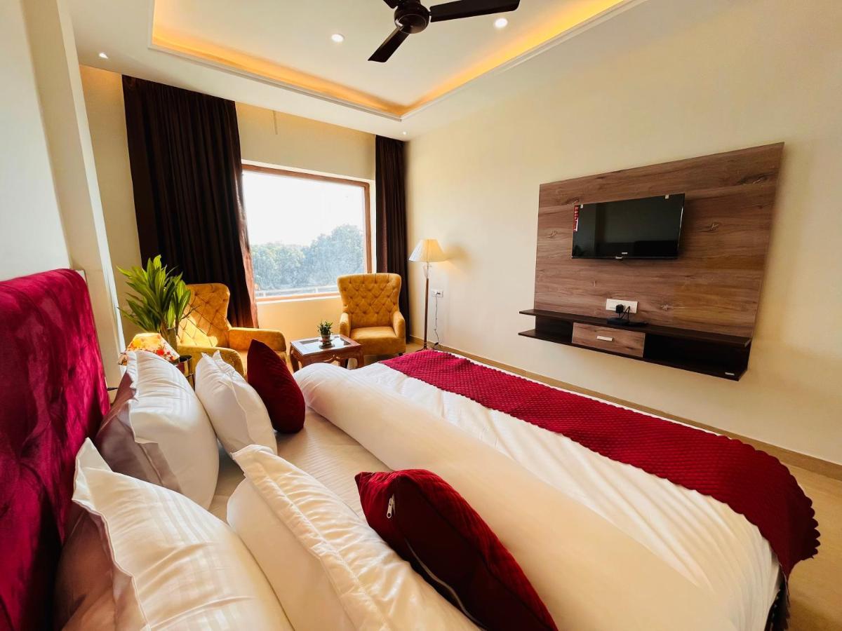 Ganges Blossam - A Four Star Luxury Hotel & Resort 하리드와르 외부 사진