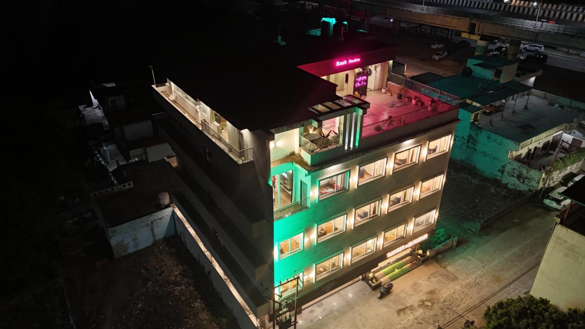 Ganges Blossam - A Four Star Luxury Hotel & Resort 하리드와르 외부 사진